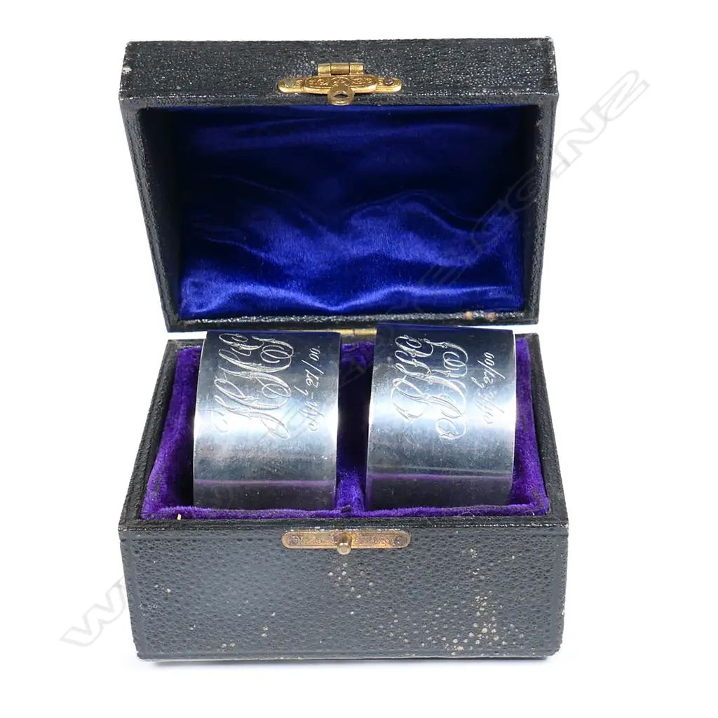 B Petersen & Co (Christchurch) pair of silver napkin rings, Image 1++